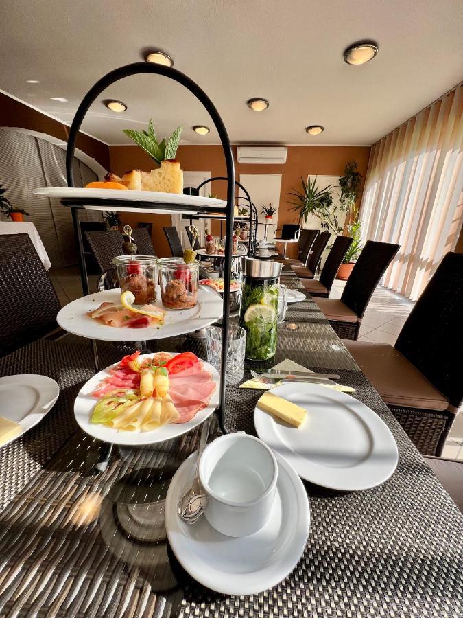 Haus Marianne Hotel Franzhausen Kültér fotó
